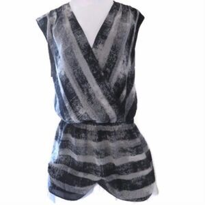 Rachel Rachel Roy Sleeveless V Neck Striped Romper XS